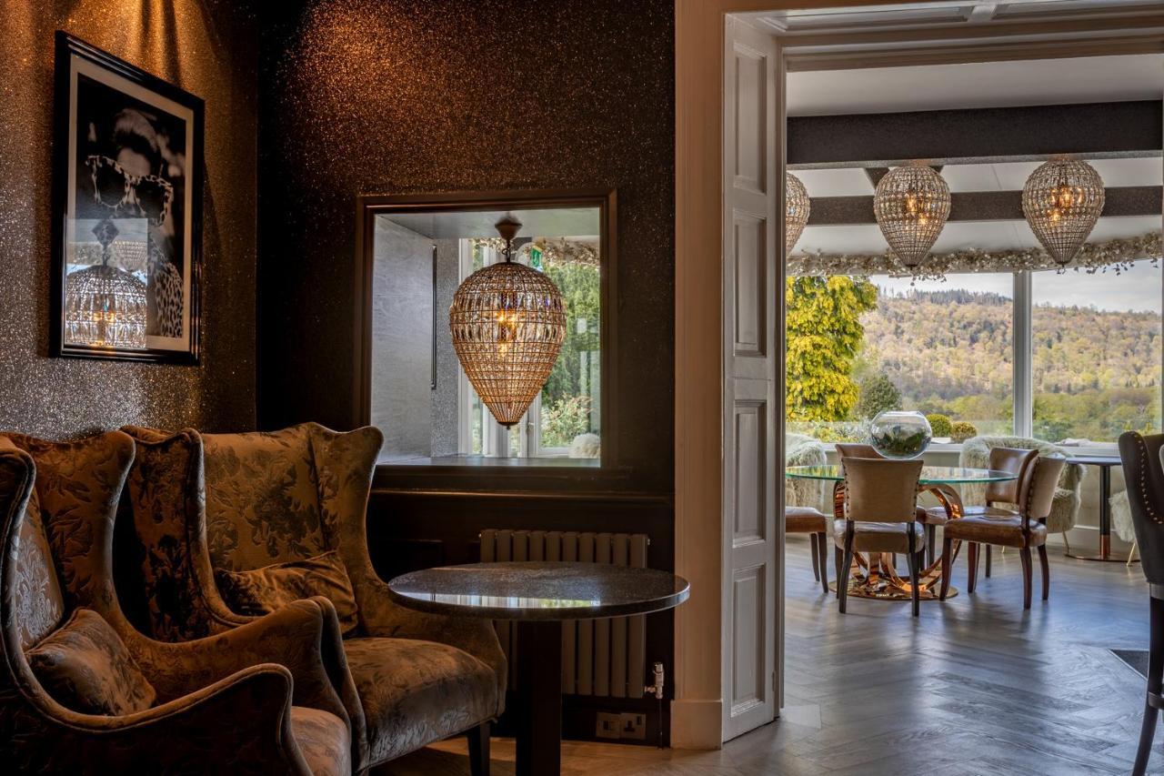 Lakes Hotel & Spa Боунес он Уиндърмиър Екстериор снимка The interior of the restaurant